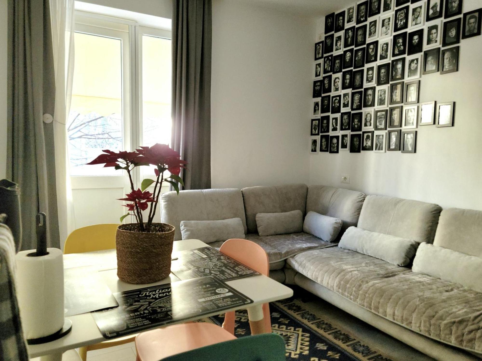 Apartment The Actors *